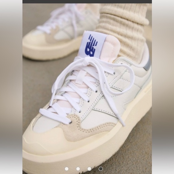 New balance ct302 I only used it once - Picture 1 of 4